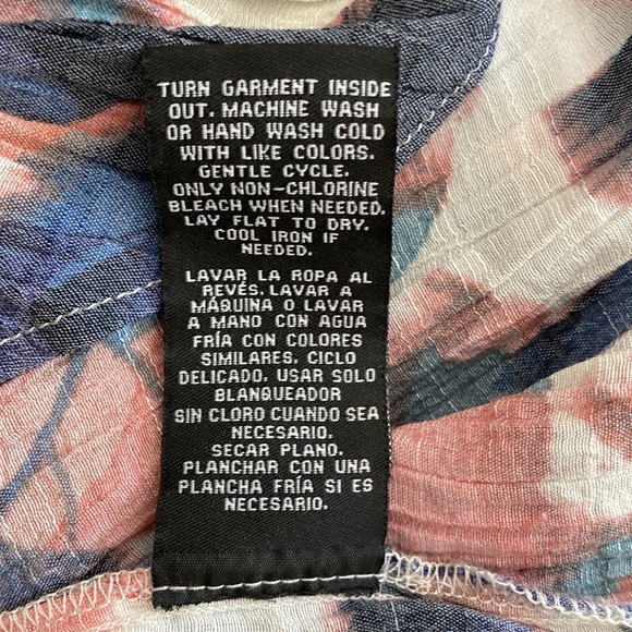 Zac & Rachel XL, Roll Tab Sleeve, lightweight multi color Women's top - Picture 11 of 11